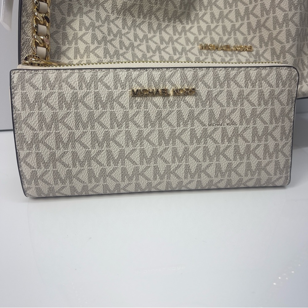 Michael Kors Mina Large & Wallet Light Cream Multi - Picture 9 of 14